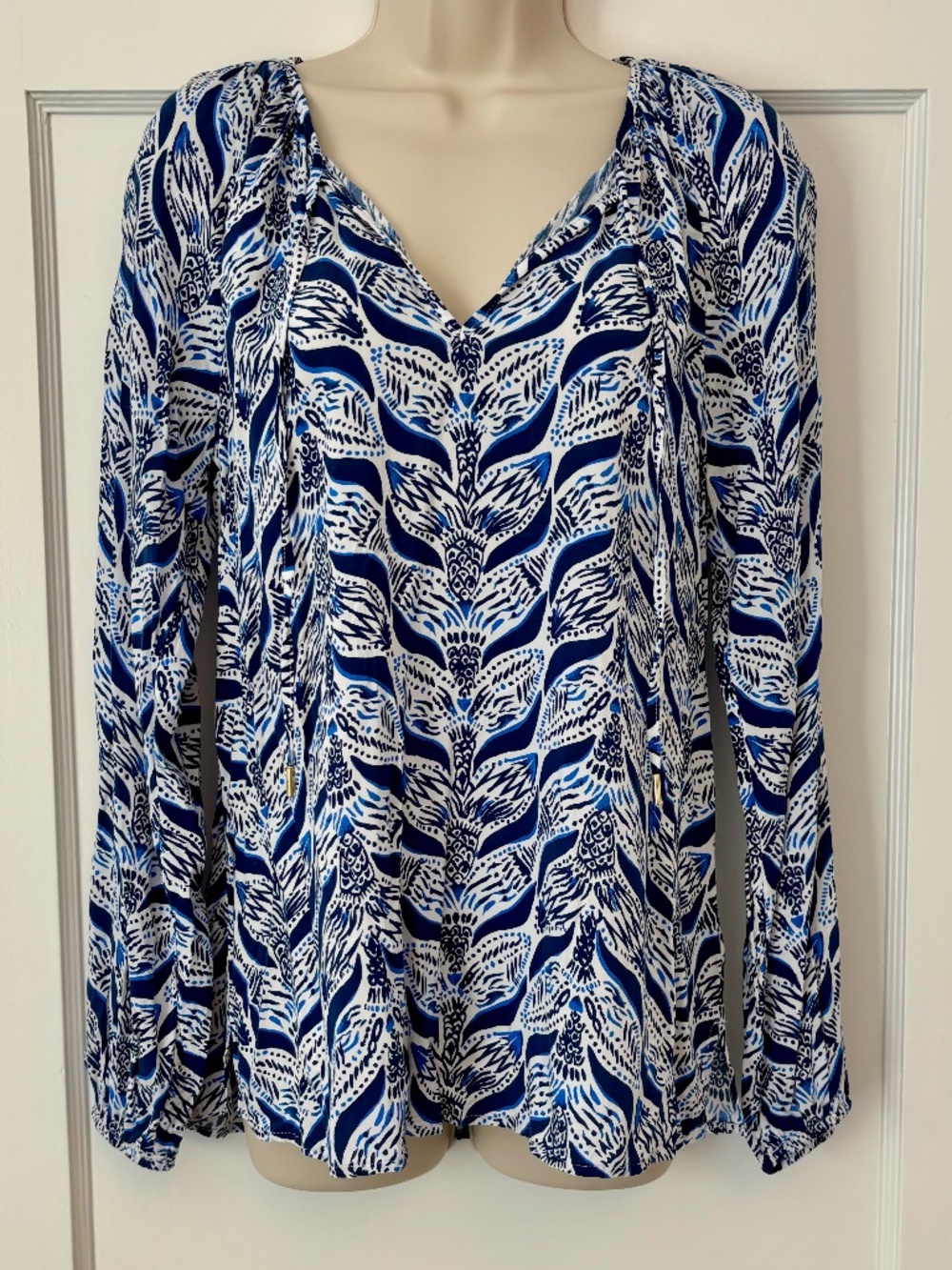 Lilly Pulitzer Willa Top – “A Mermaid’s Tail” – Size M